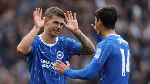 Chelsea consider deal for centre-back Spurs sold last summer