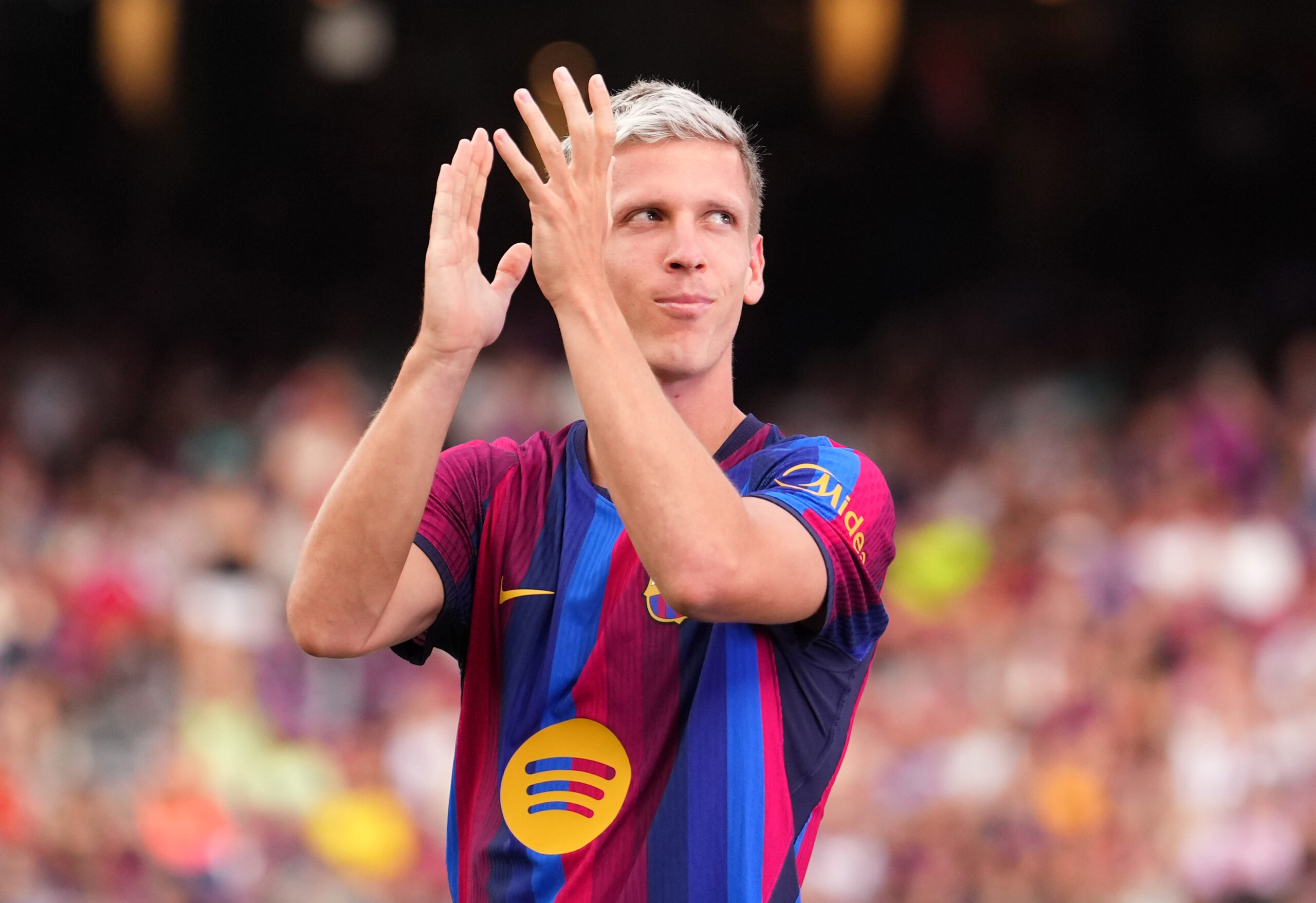 Dani Olmo has no plans to leave Barcelona despite Arsenal links