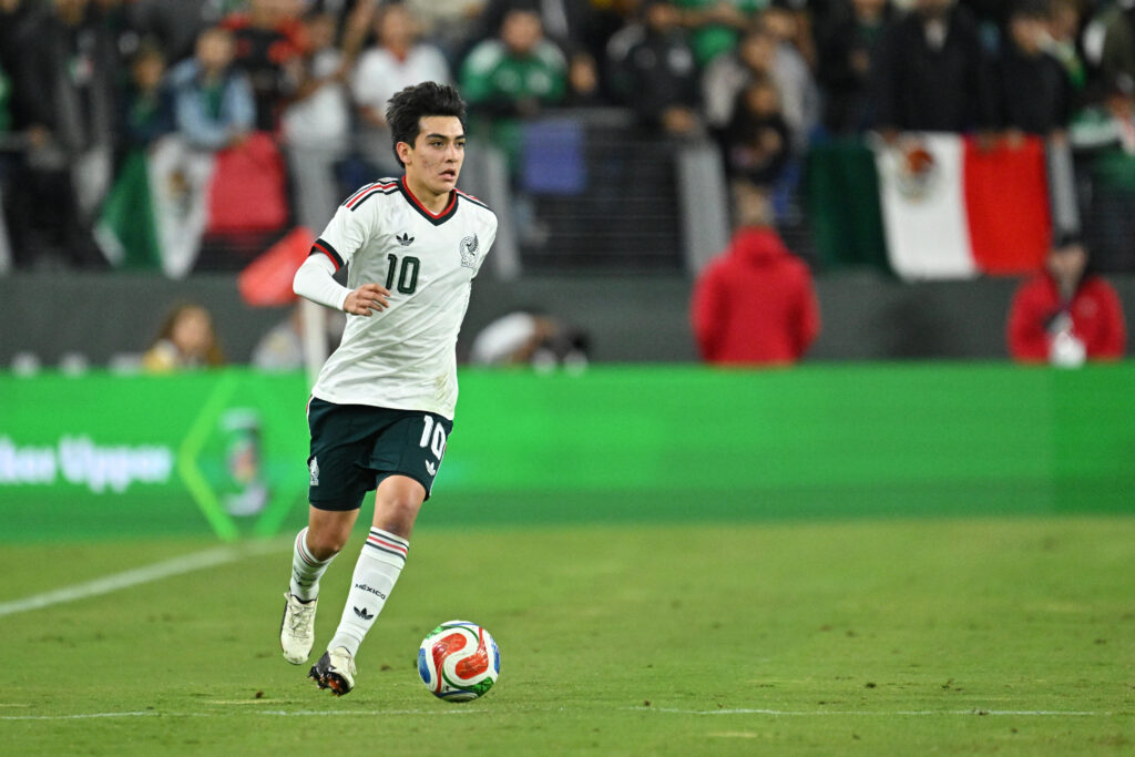 Liverpool step up interest in Mexico wonderkid Gilberto Mora